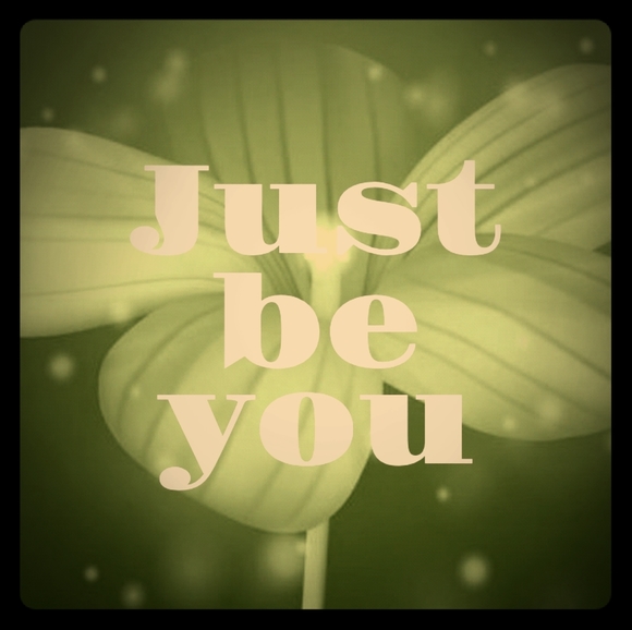 Meet your Posher - Picture 2 of 4